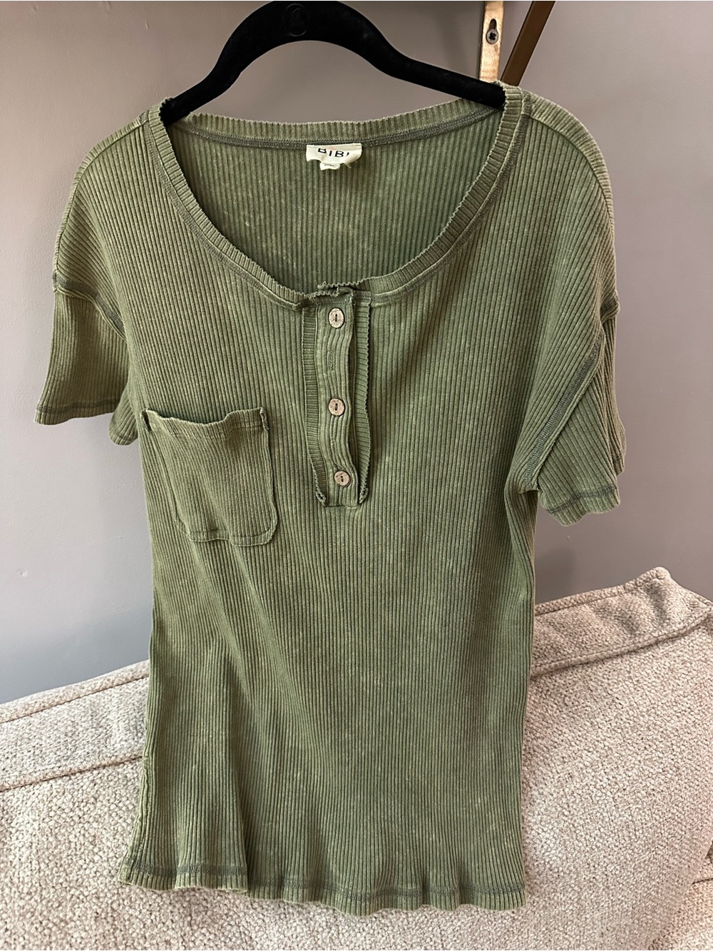 BiBi Olive Green Ribbed Henley Short-Sleeve Tee 100% Cotton
